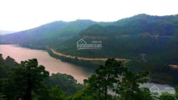 Bán 5400m2 đất 3 mặt đường gần sân Gold Hà Nội, view hồ nhỏ giá cực rẻ 1,5 triêu/m2. LH 0936366885
