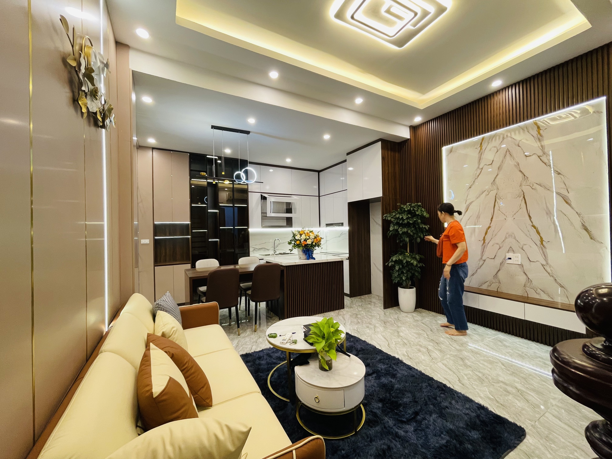 Bán Nhà VIP Hai Bà Trưng, 45M2,10 tỷ.tiện ích xung quanh.1 bươc ra phố